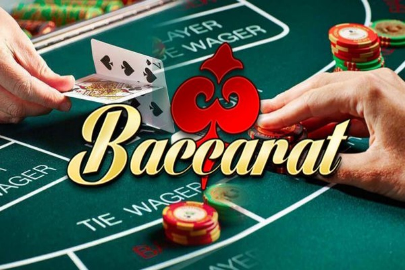 Baccarat sở hữu yếu tố may rủi bao gồm 2 cửa đó là Play và Banker