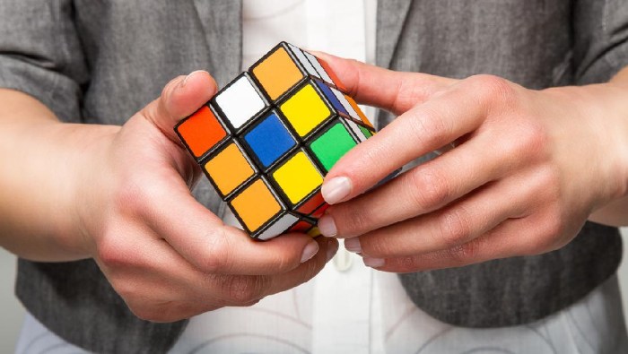 Quy ước kí hiệu tên các mặt của khối Rubik